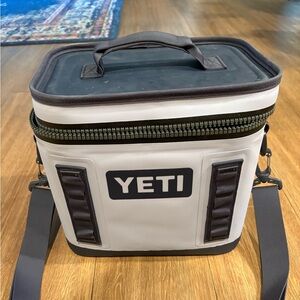 Flip 8- YETI Cooler